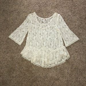 Free People🌱lace blouse! Gorgeous overlay🤍